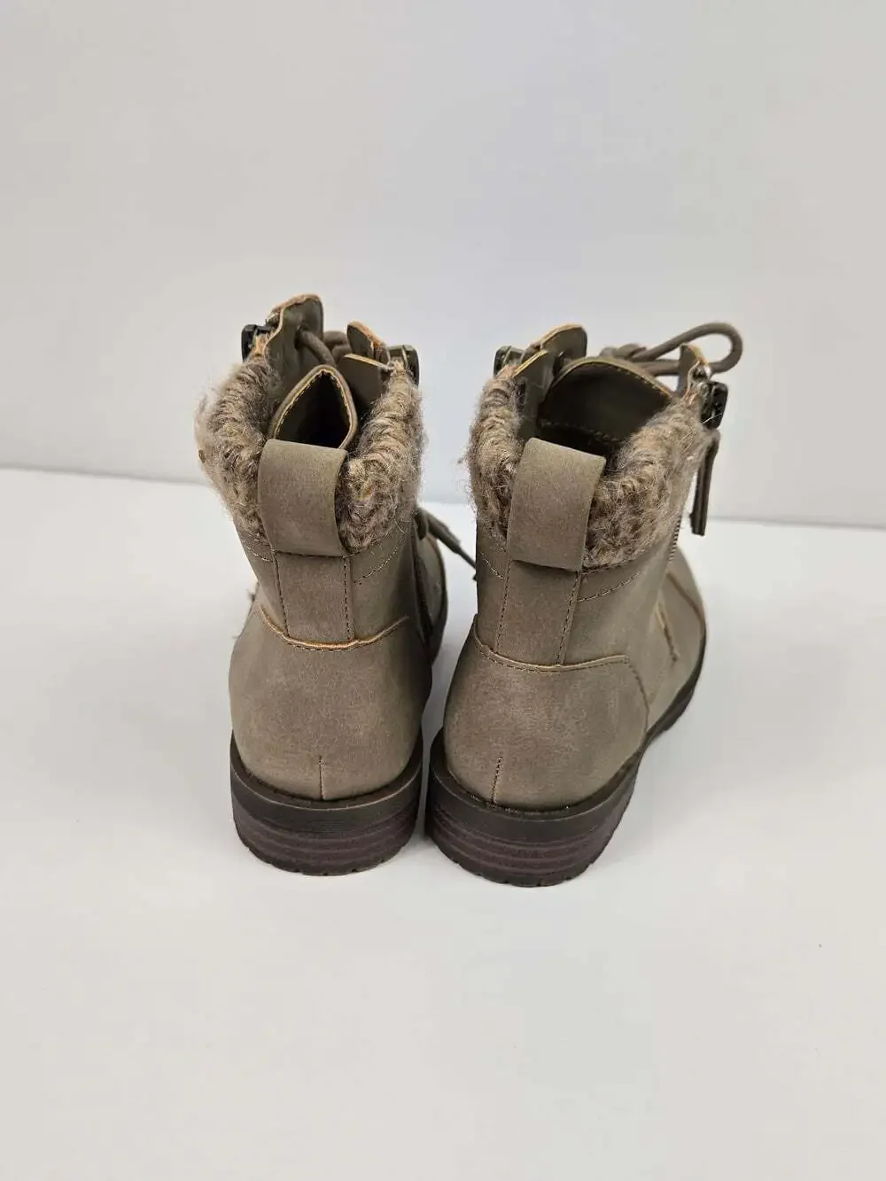 Joe Fresh features textured